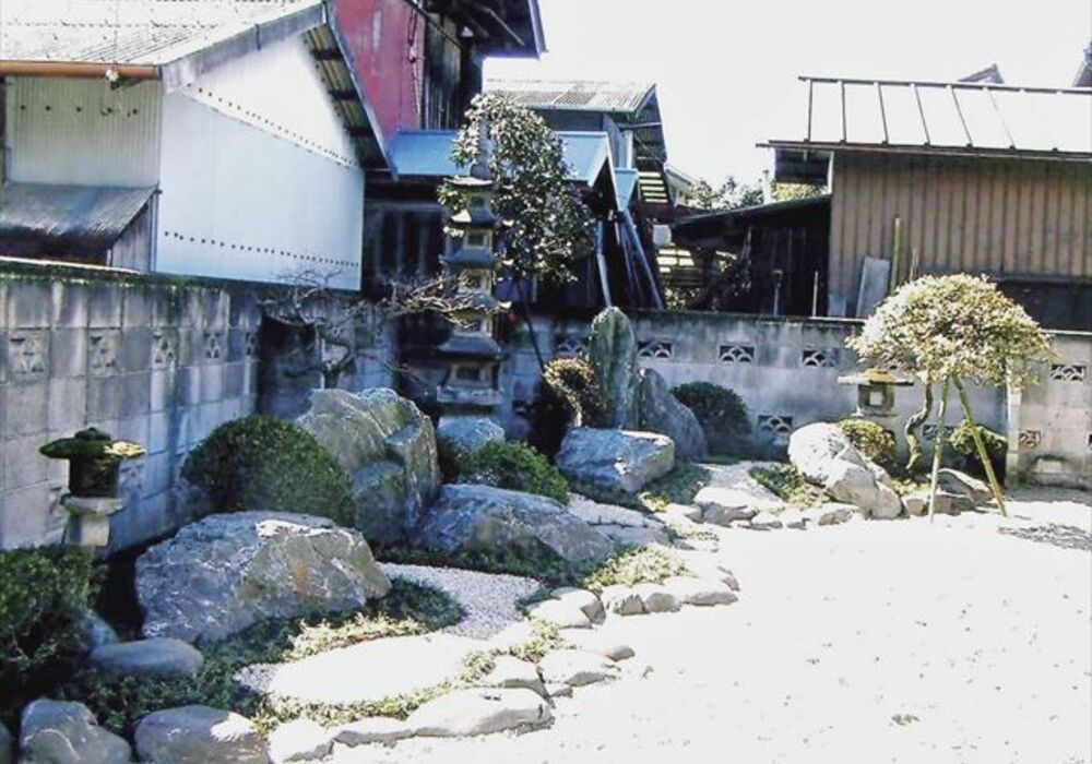 img008 の補正 の補正_R